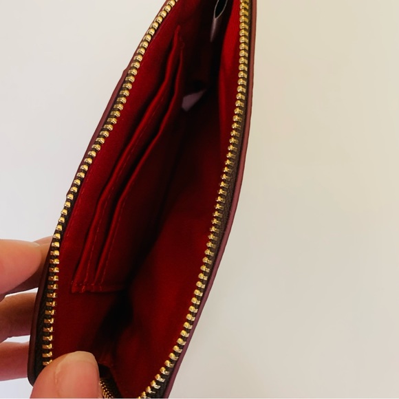 Authentic Coach Brown & Red Leather Zippered Wristlet: - Picture 6 of 7